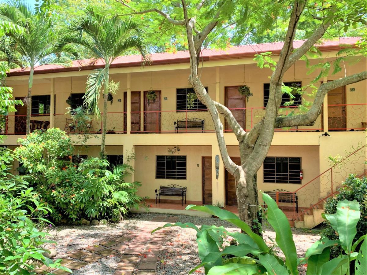 Hotel Tropical Sands Dominical Exterior photo