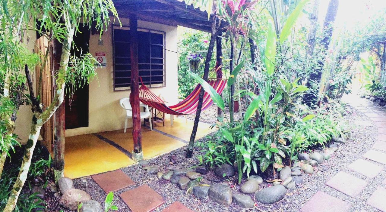 Hotel Tropical Sands Dominical Exterior photo